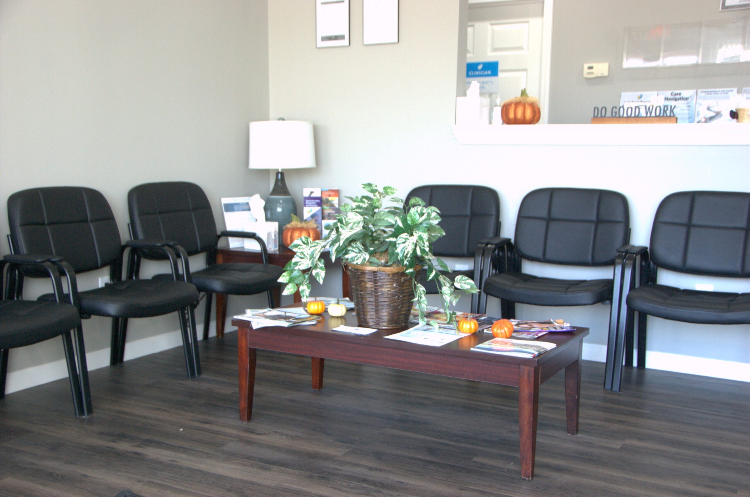 common health recovery seating area room
